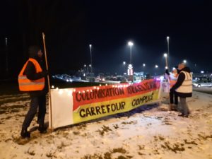 ACTION DE BOYCOTT DEVANT LA SOCIETE CARREFOUR DE MONT SAINT AIGNAN le vendredi 19 janvier 2024