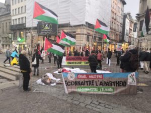ROUEN, place de la cathédrale 17h, vendredi 15 mars 2024 – Nous étions toujours là!